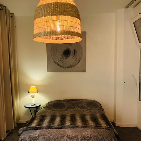 Appartement, En Plein Centre 55 M2 Апартаменты *